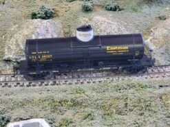 Rapido Trains 159010A HO Scale X-3 Tank Car Eastman UTLX # Varies