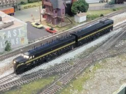 MTH 80-2215-0 HO Scale ALCo PA-1 AB Set Pennsylvania PRR 5756 With DCC - USED