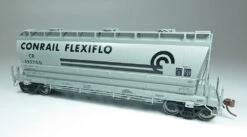 Rapido Trains 133007A HO Scale Flexi Flow Covered Hopper (1976 996H Class) Conrail CR # Varies