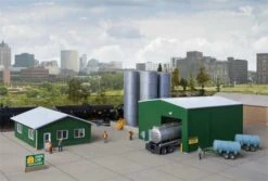 Walthers Cornerstone 933-4128 HO Scale Fertilizer Distributor Kit