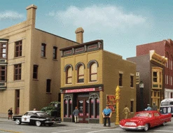 Walthers Trainline 931-808 HO Scale Katie's Candy Creations Assembled Building